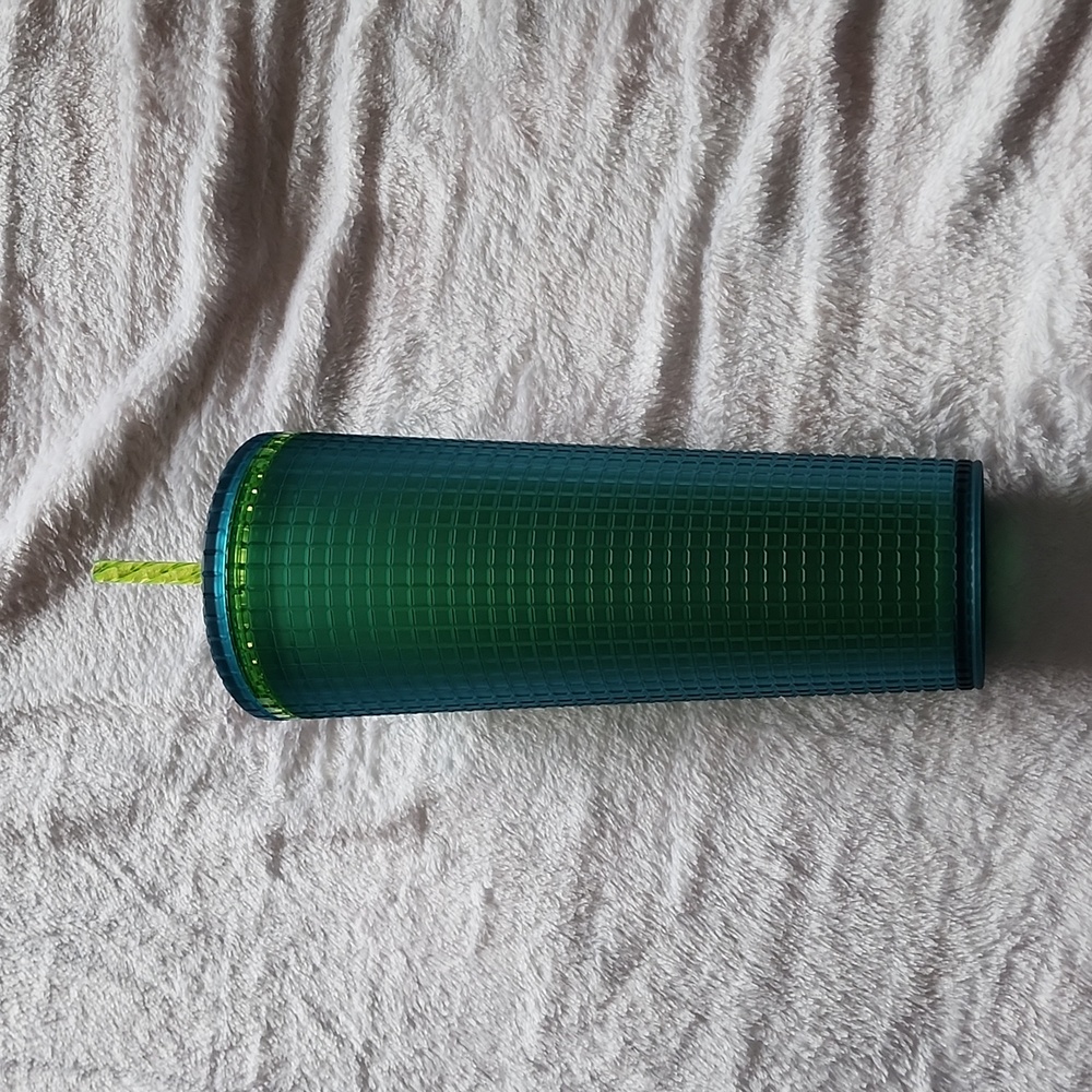 Green grid Starbucks Cup - Picture 2 of 2